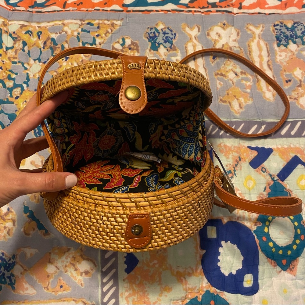 NWT Round Rattan Purse - Picture 6 of 7